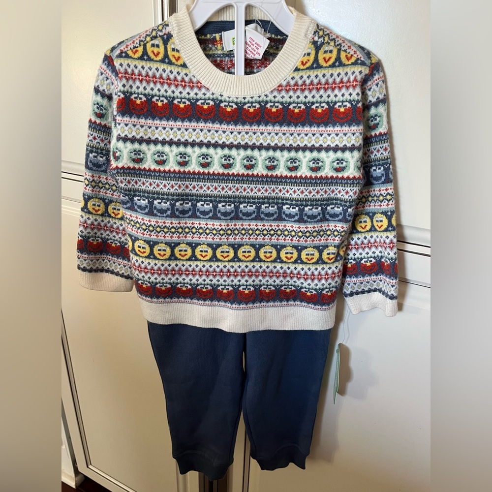 Sesame Street Super Soft Sweater and Joggers Elmo Big Bird Cookie Monster Oscar